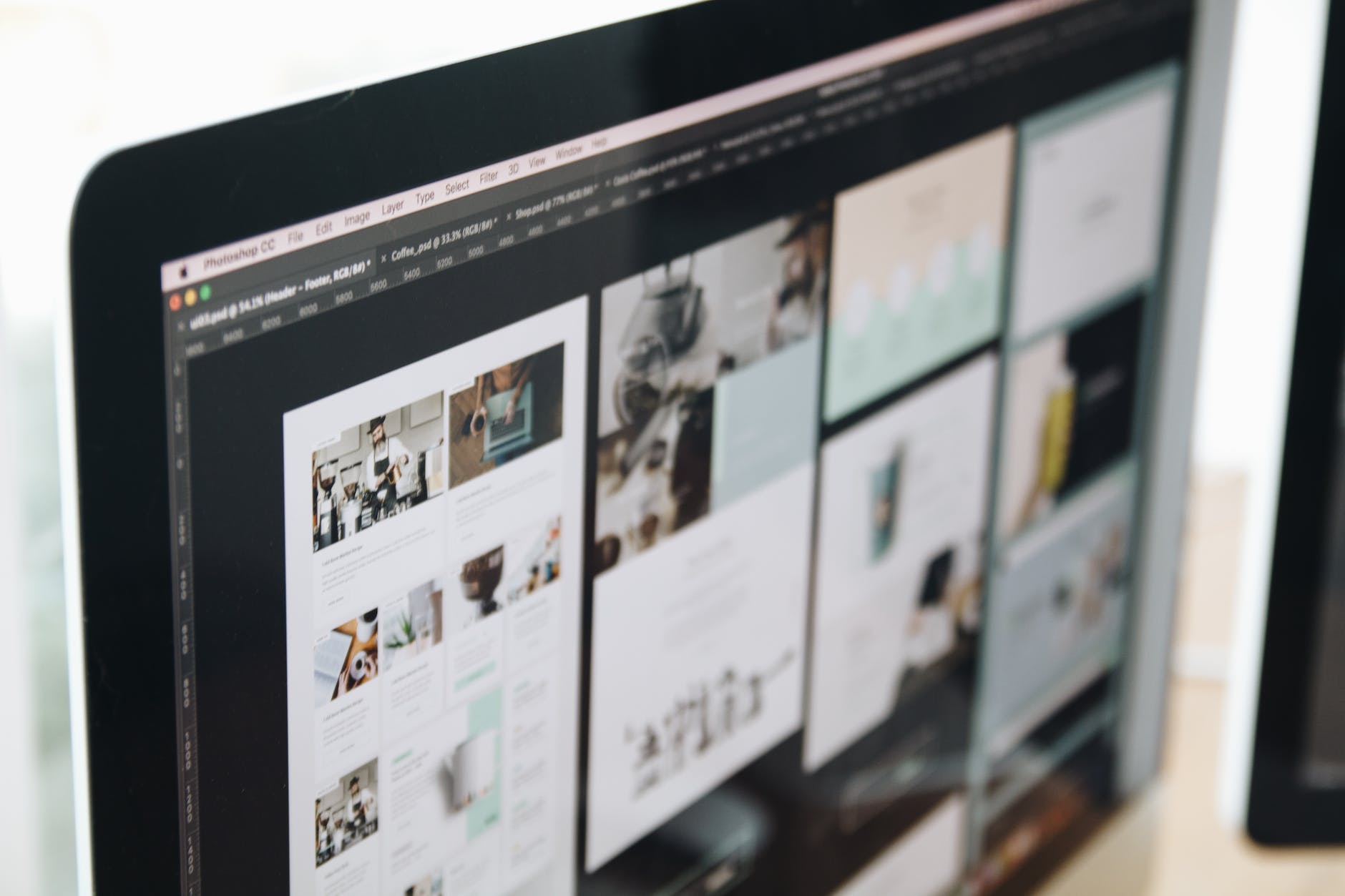 Mehr über den Artikel erfahren Website Footer